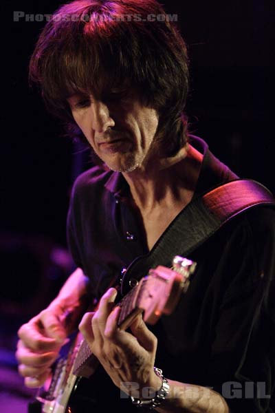 DURUTTI COLUMN - 2005-09-03 - PARIS - Forum des Images - 